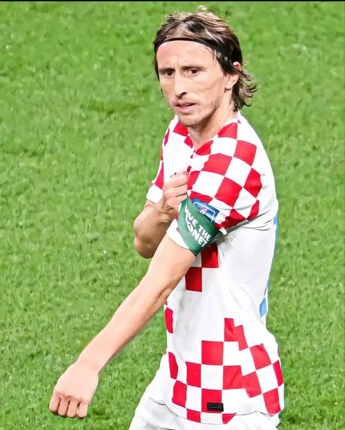 恐怖阵容深度！雷霆13人出场全部得分，12人有三分入账