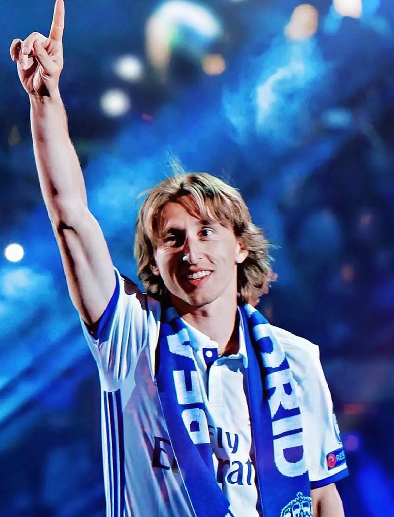 米体：米兰关注托马斯-克里斯滕森，乌迪内斯要价1500-2000万