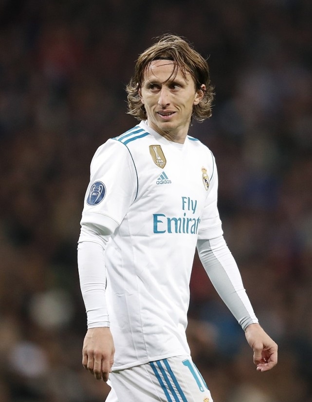 从天堂到地狱，索博在2-1领先后疯狂庆祝，被绝杀后伤心落泪